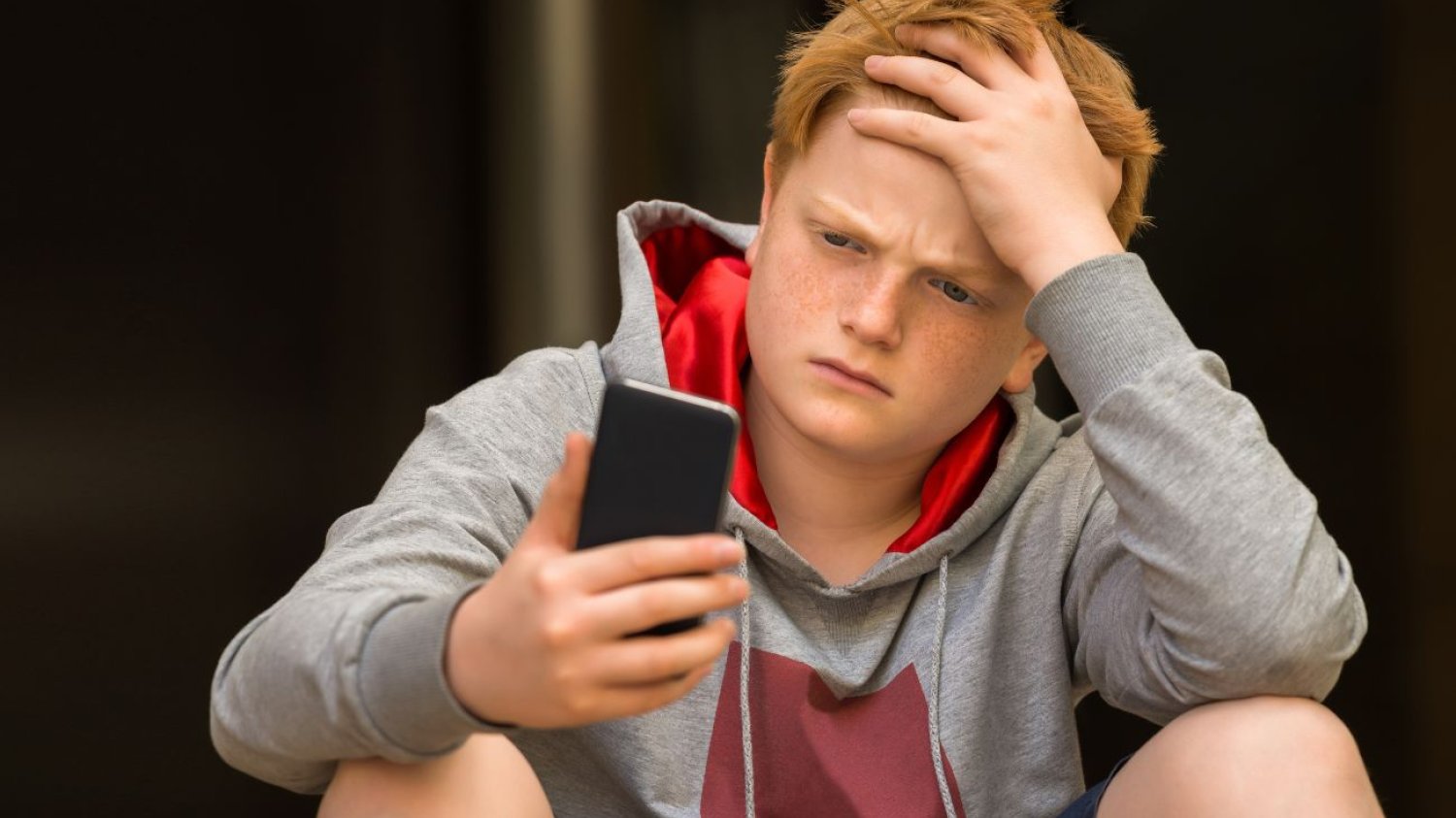 Dziecięcy Telefon Zaufania to dla wielu dzieci jedyna szansa na to, by ktoś wysłuchał ich problemów bez oceniania.