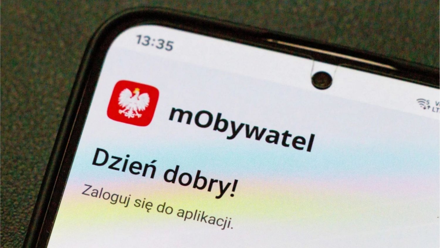 Wielka nowość w mObywatelu. Bez papierów, potrzebny będzie tylko smartfon