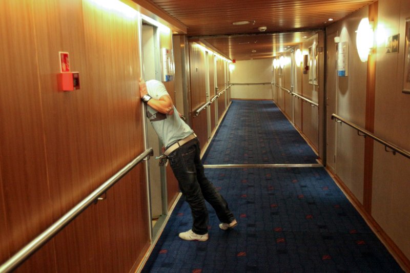 Samoloty nie latają do Szwecji, ale promy kursują non stop.