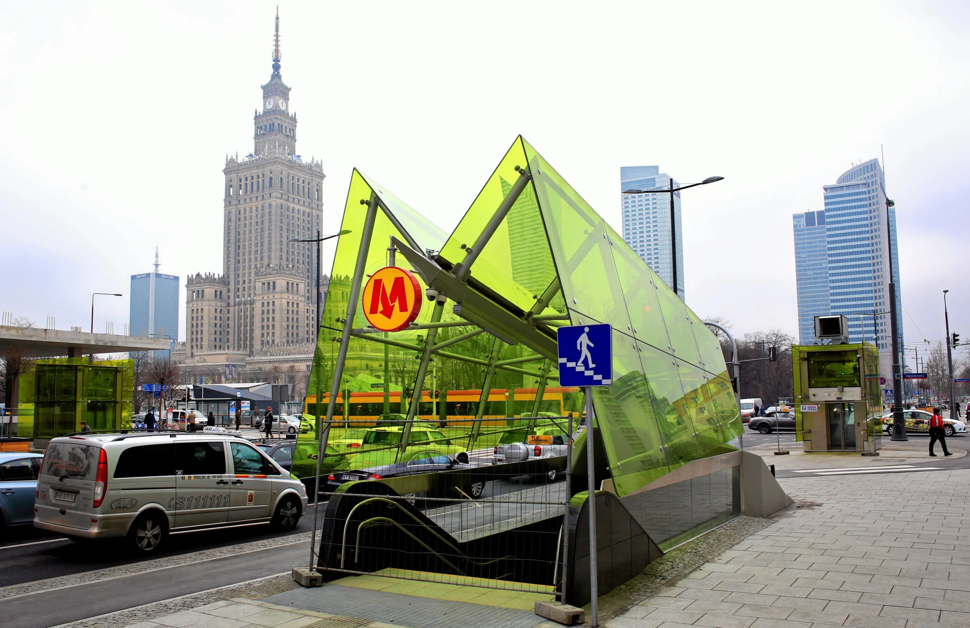 Zatrzymany mężczyzna jest podejrzany o nękanie kobiet w centrum Warszawy.