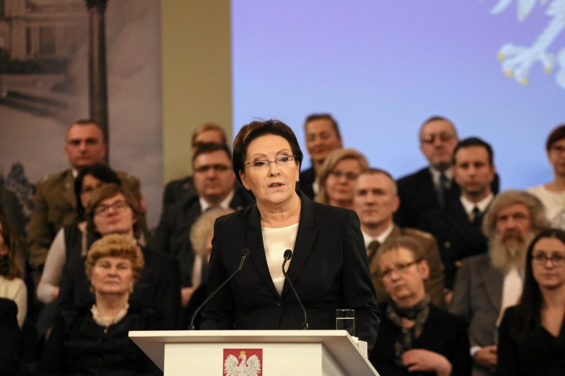 Od matki-polki po lwicę Platformy. Premier Ewa Kopacz podsumowuje półmetek swojego rządu.