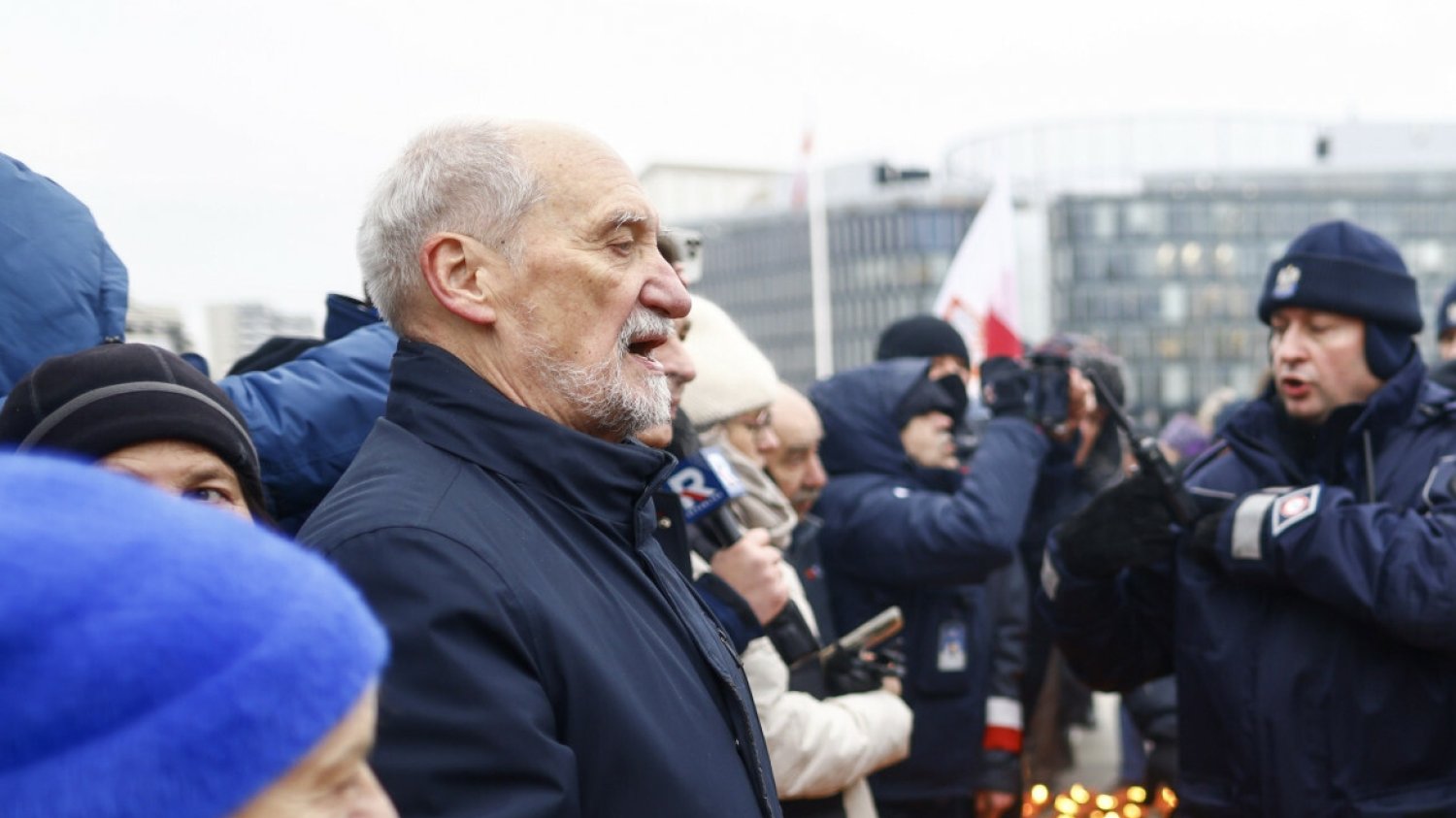 Interwencja służb wobec Macierewicza. Nowe informacje od policji.
