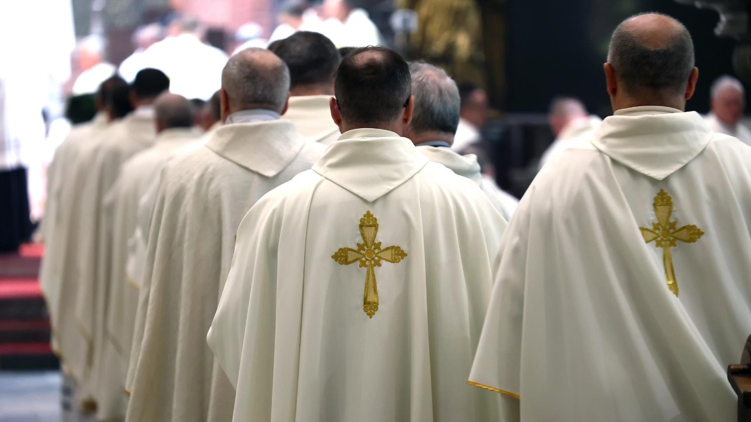 Biskupi wydali oświadczenie ws. chrztu dzieci poczętych metodą in vitro. Biskupi wydali oświadczenie ws. chrztu dzieci poczętych metodą in vitro.