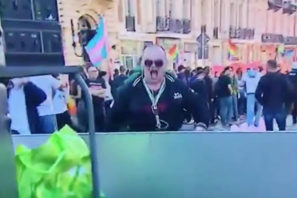 Cała Polska śpiewa z nami, wyp*** z pedałami - skandowali uczestnicy kontrmanifestacji w Lublinie.