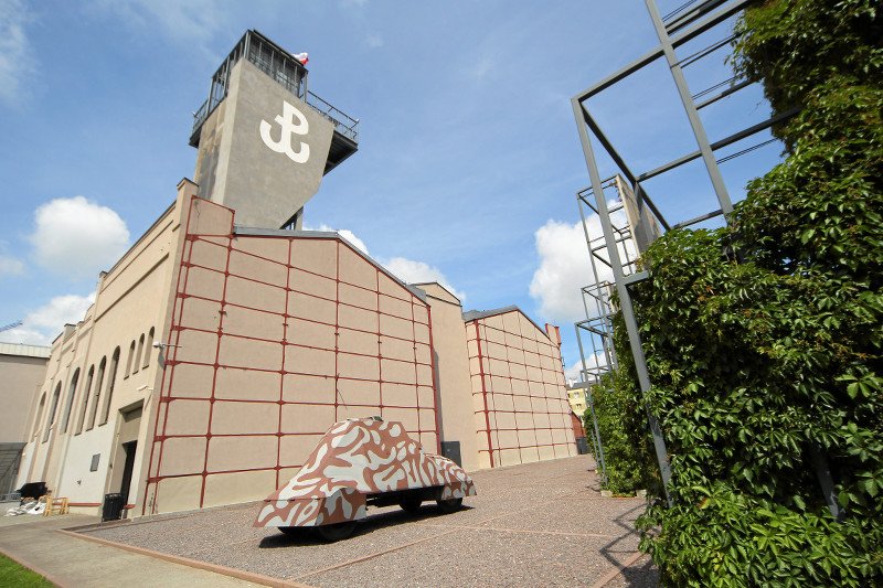 Potomek hitlerowskiego generała grozi sądem Muzeum Powstania Warszawskiego. Powód? Nazwanie przodka zbrodniarzem