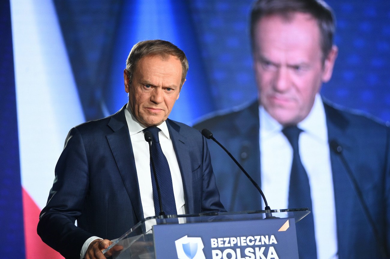 Donald Tusk jest antybohaterem w kontrolowanej przez PiS TVP i jej "Wiadomościach". Donald Tusk jest antybohaterem w kontrolowanej przez PiS TVP i jej "Wiadomościach".