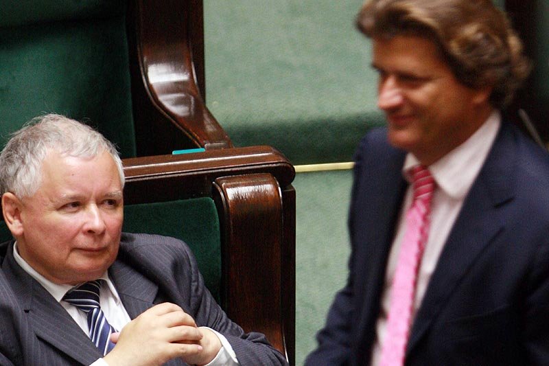 Jarosław Kaczyński i Janusz Palikot zdają się nadawać ton polskiej opozycji. W rzeczywistości robią tylko to, na co pozwala im rząd?