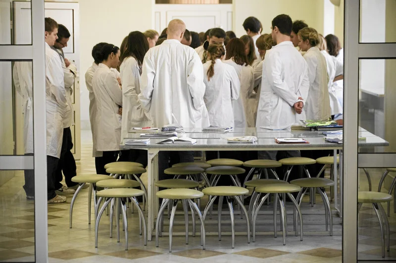 Studenci medycyny