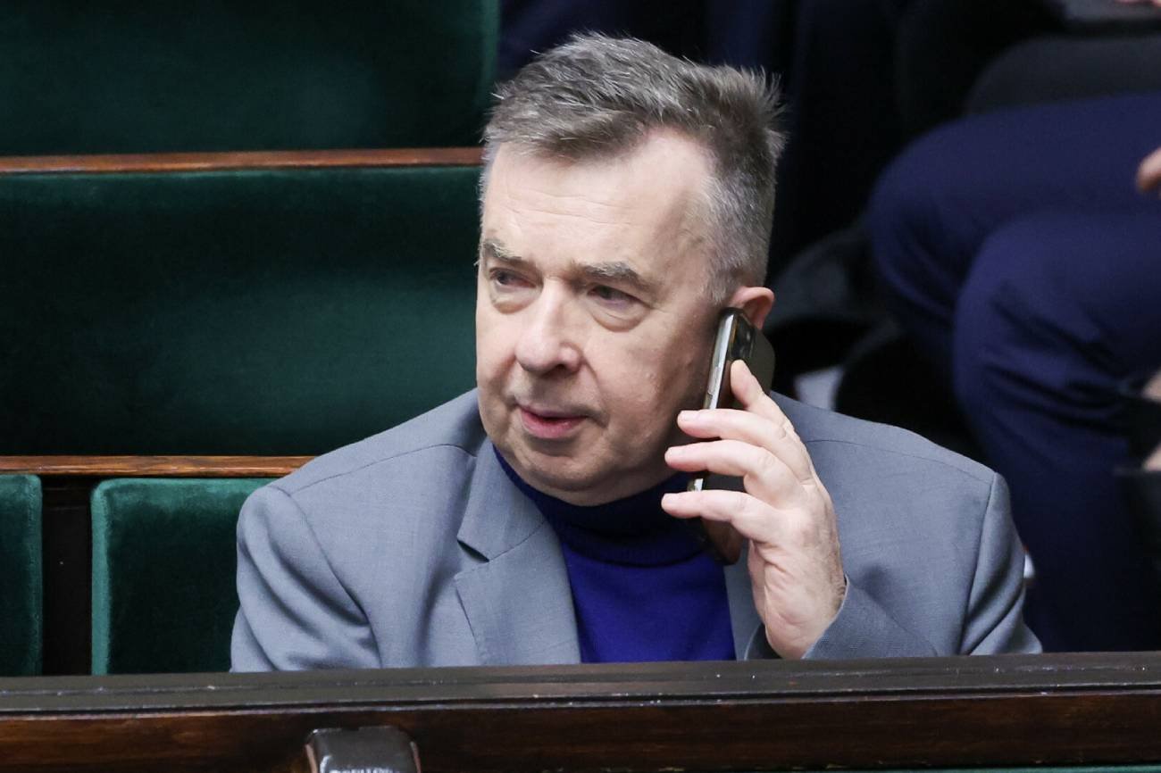 Dariusz Wieczorek w ogniu krytyki. O co chodzi w aferze z ministrem nauki