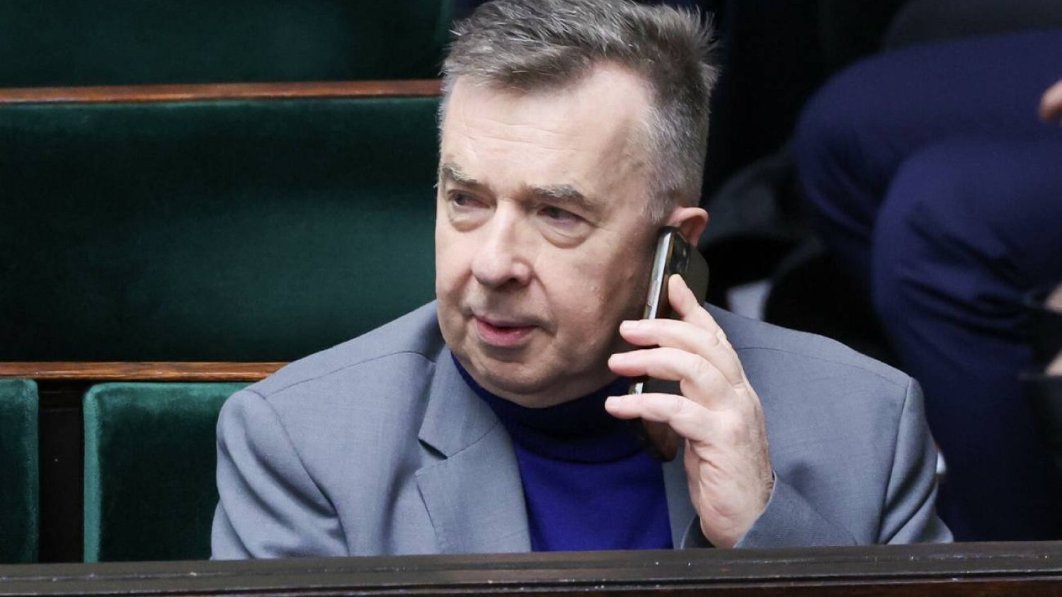 Czarne chmury nad Wieczorkiem i nagła dymisja rzeczniczki. Oto co się dzieje w resorcie nauki Dariusz Wieczorek w ogniu krytyki. O co chodzi w aferze z ministrem nauki