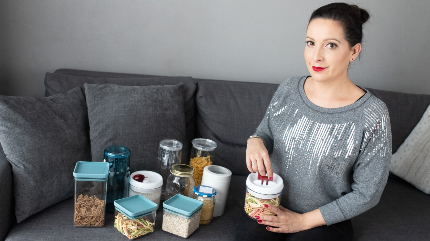 Maria Ernst-Zduniak jest ekspertką i prekursorką declutteringu w Polsce oraz doradczynią home stagingu.