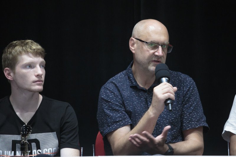 Andrzej Jakimowski oraz gro polskich reżyserów negatywnie oceniło działanie organizatorów festiwalu w Gdyni.