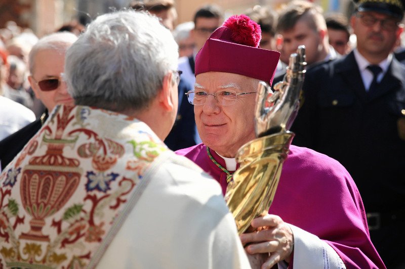 Abp Marek Jędraszewski jest dla części katolików symbolem Kościoła, z którym się nie utożsamiają.