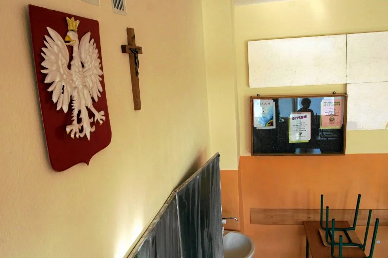 Deklaracja sumienia nauczyciela - póki co to pomysł blogera, ale poparcie zadeklarowała już posłanka Marzena Wróbel i przewodnicząca Katolickiego Stowarzyszenia Pedagogów