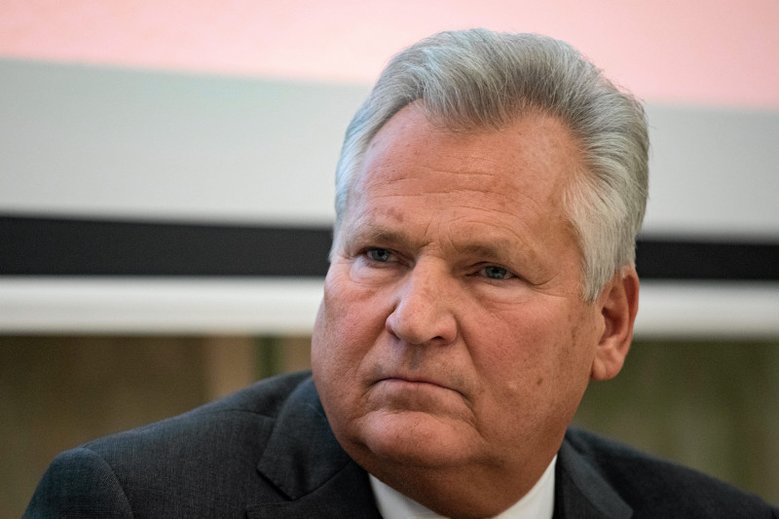 Aleksander Kwaśniewski odniósł się do negocjacji rządu z nauczycielami.