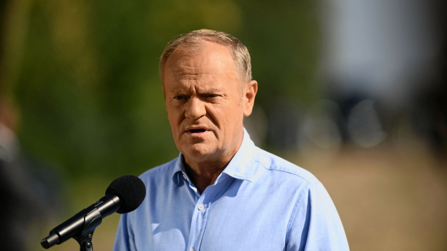 Donald Tusk o statku z Franciszkiem Sterczewskim. Co dalej z posłem KO? Donald Tusk na konferencji prasowej