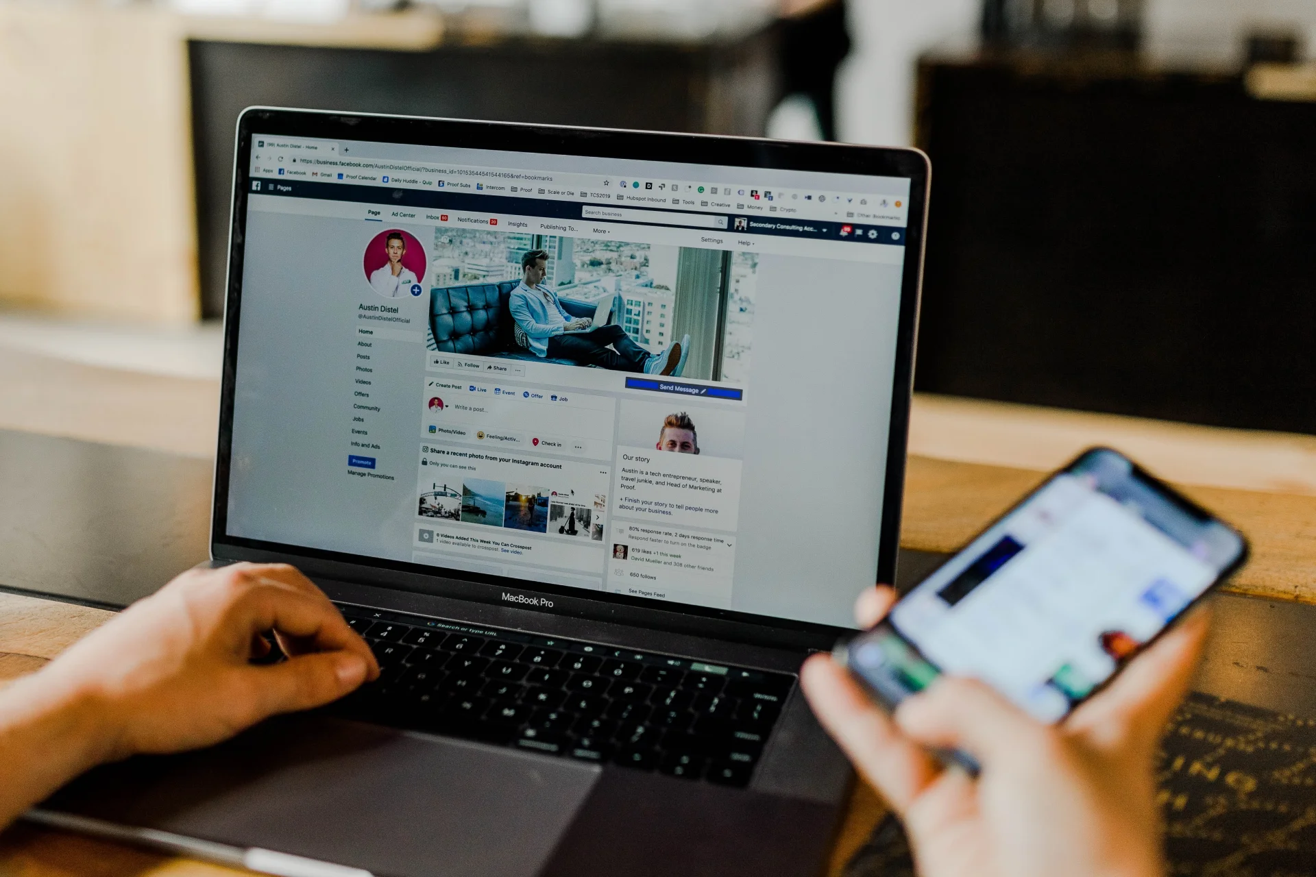 Komentarze, wiadomości czy zdjęcia przed lata. To wszystko zapisane jest w pamięci Facebooka.