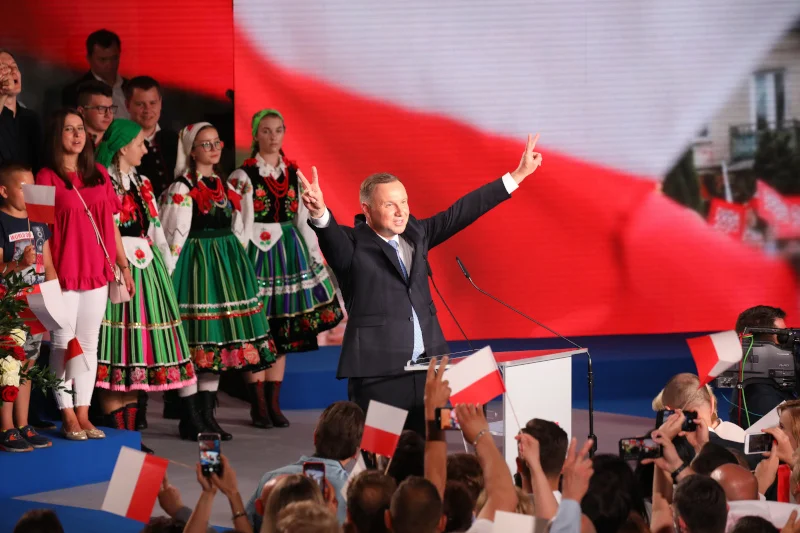 Andrzej Duda połowę swojego poparcia zebrał na wsi.