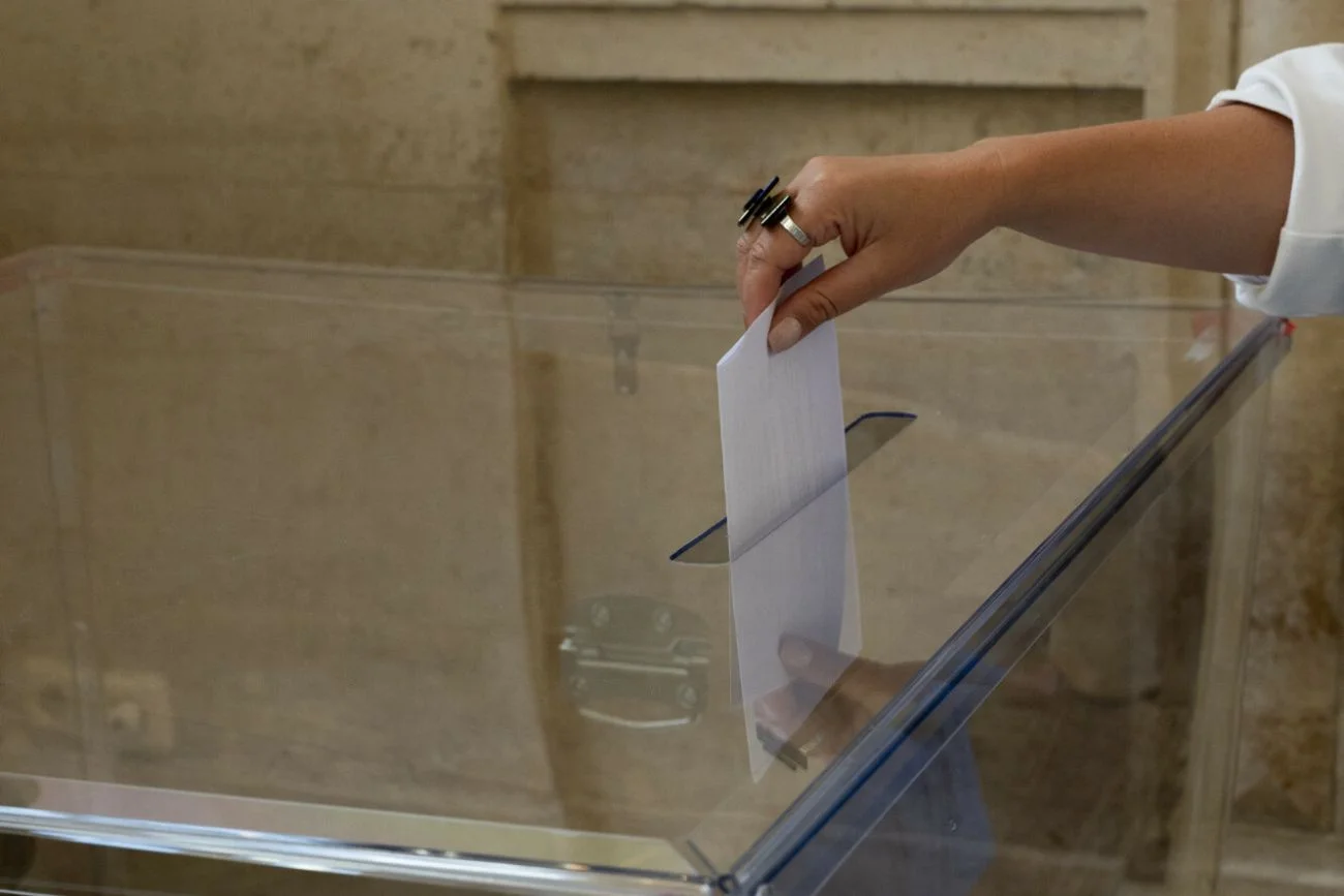 Za granicą pełna mobilizacja. Już tyle osób zapisało się do głosowania. Polonia szykuje się do głosowania. Padła rekordowa liczba rejestracji.