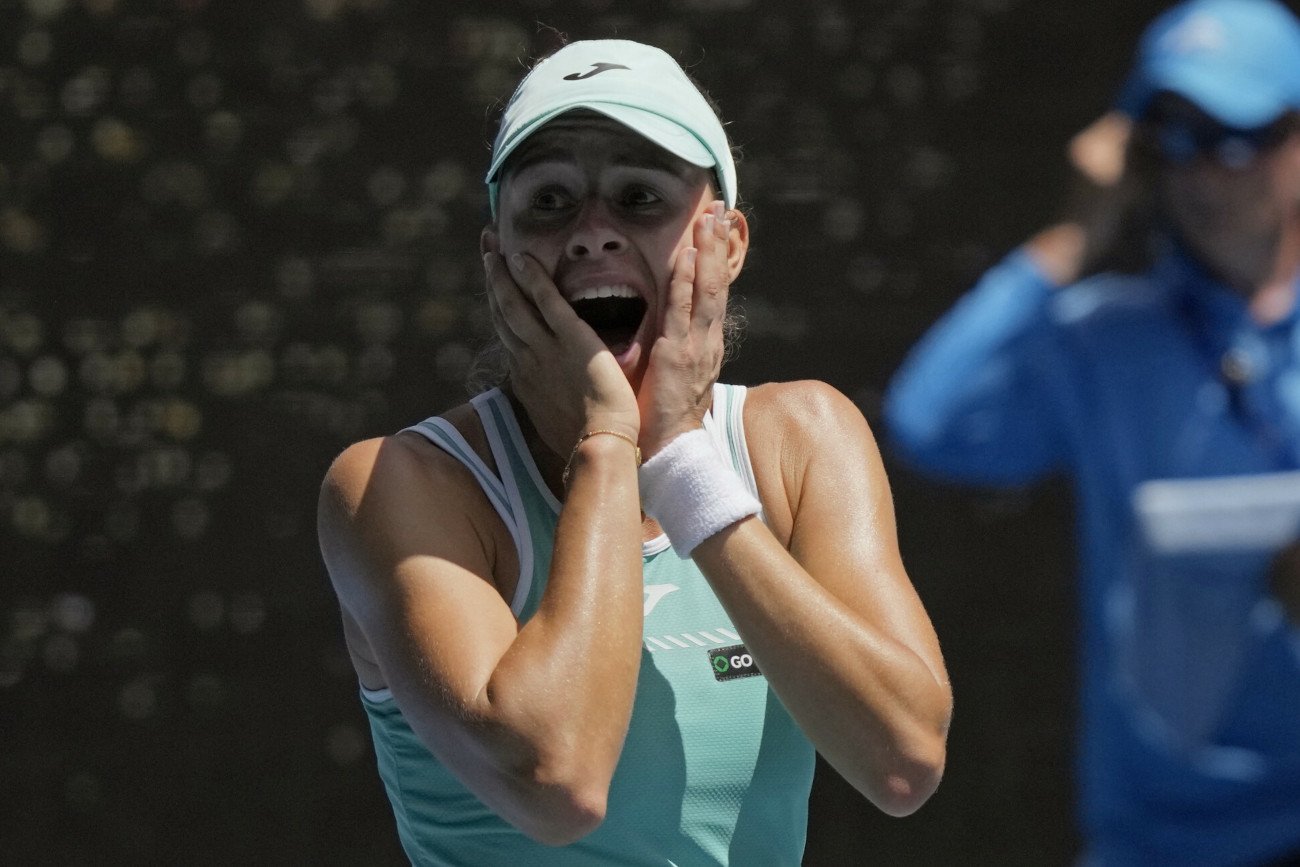 Magda Linette awansowała do półfinału Australian Open po pokonaniu Czeszki Karoliny Pliskovej 6:3, 7:5.