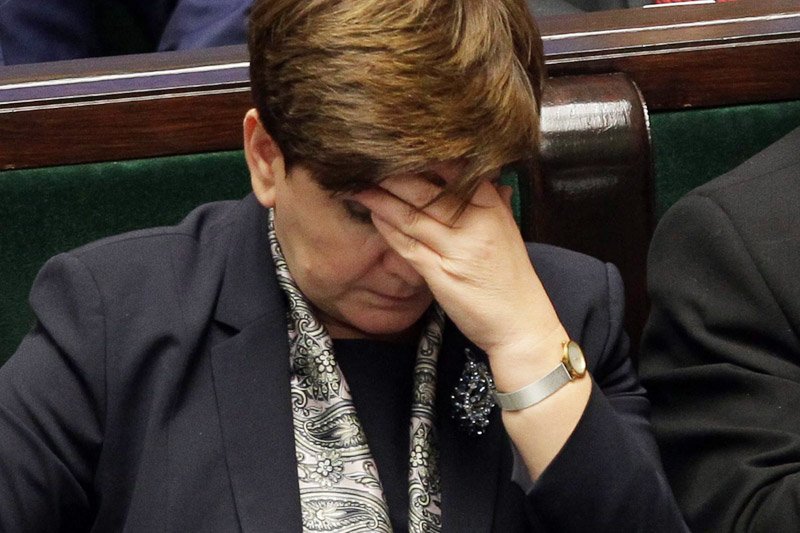 Po roku rządów PiS gospodarka jest w złym stanie. Właśnie potwierdziły to różne wskaźniki ekonomiczne.