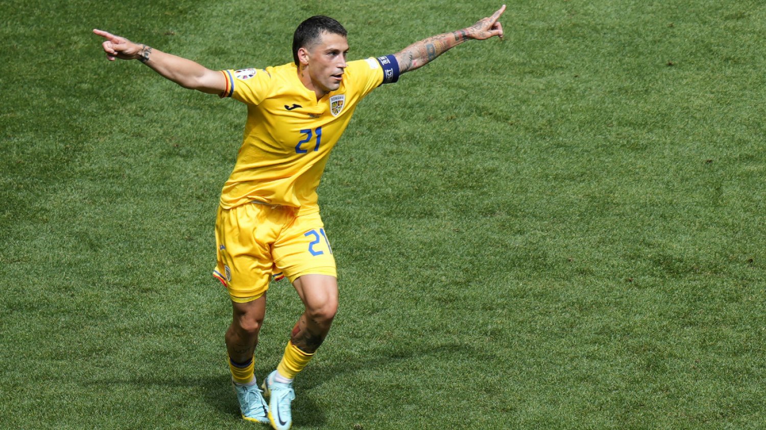 Nicolae Stanciu, autor pięknego gola dla Rumunii w meczu z Ukrainą
