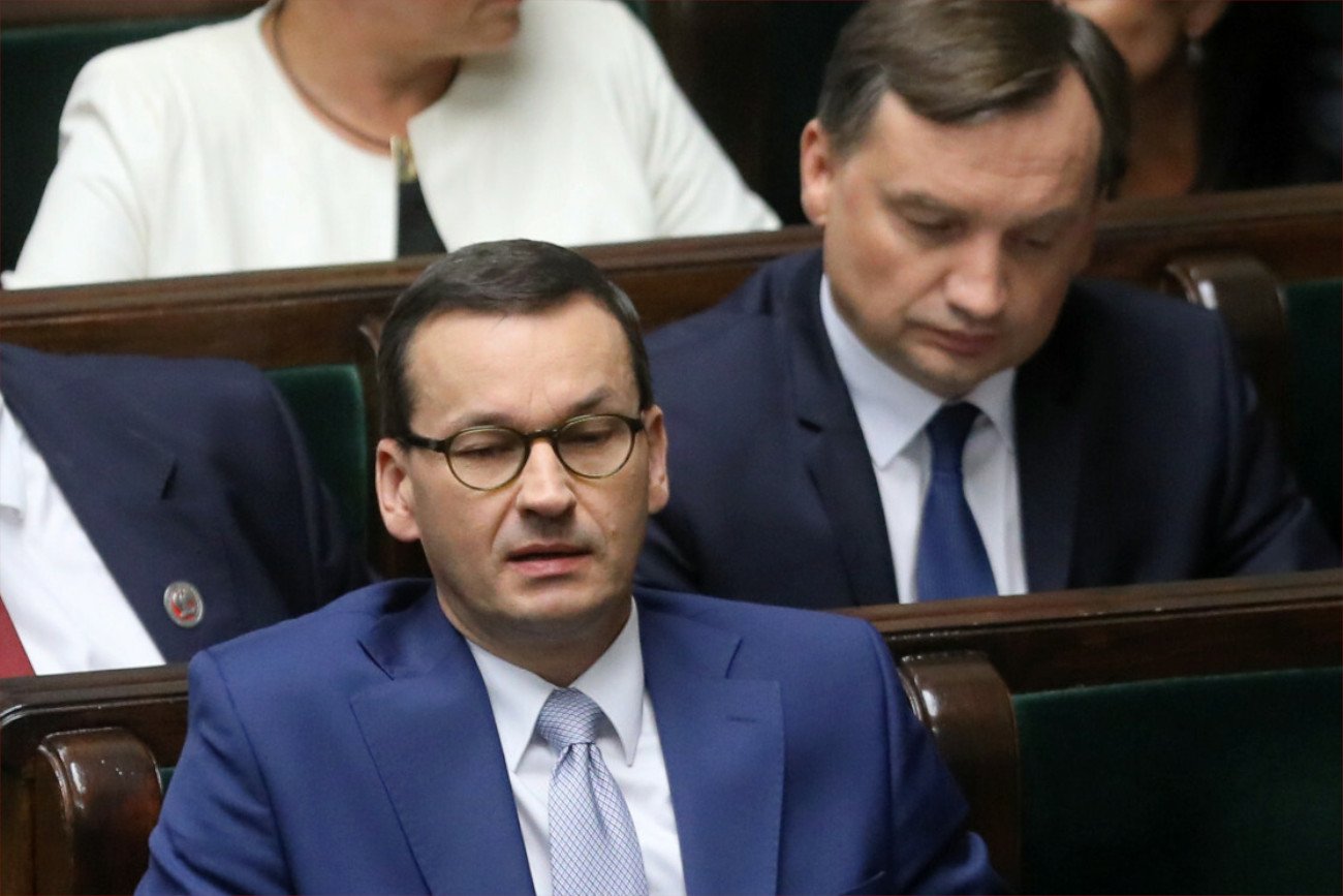 Morawiecki odpowiada na zarzuty Ziobry. Chodzi o reformę sądownictwa Mateusz Morawiecki i Zbigniew Ziobro