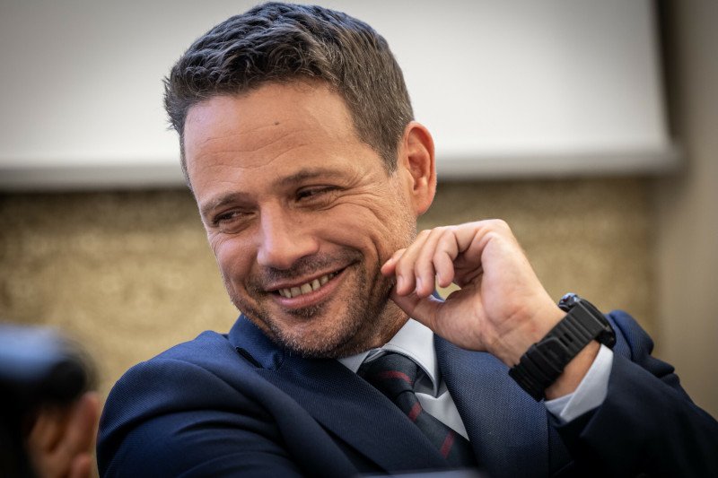 Sondaż IBRiS. Rafał Trzaskowski z największym zaufaniem Polaków