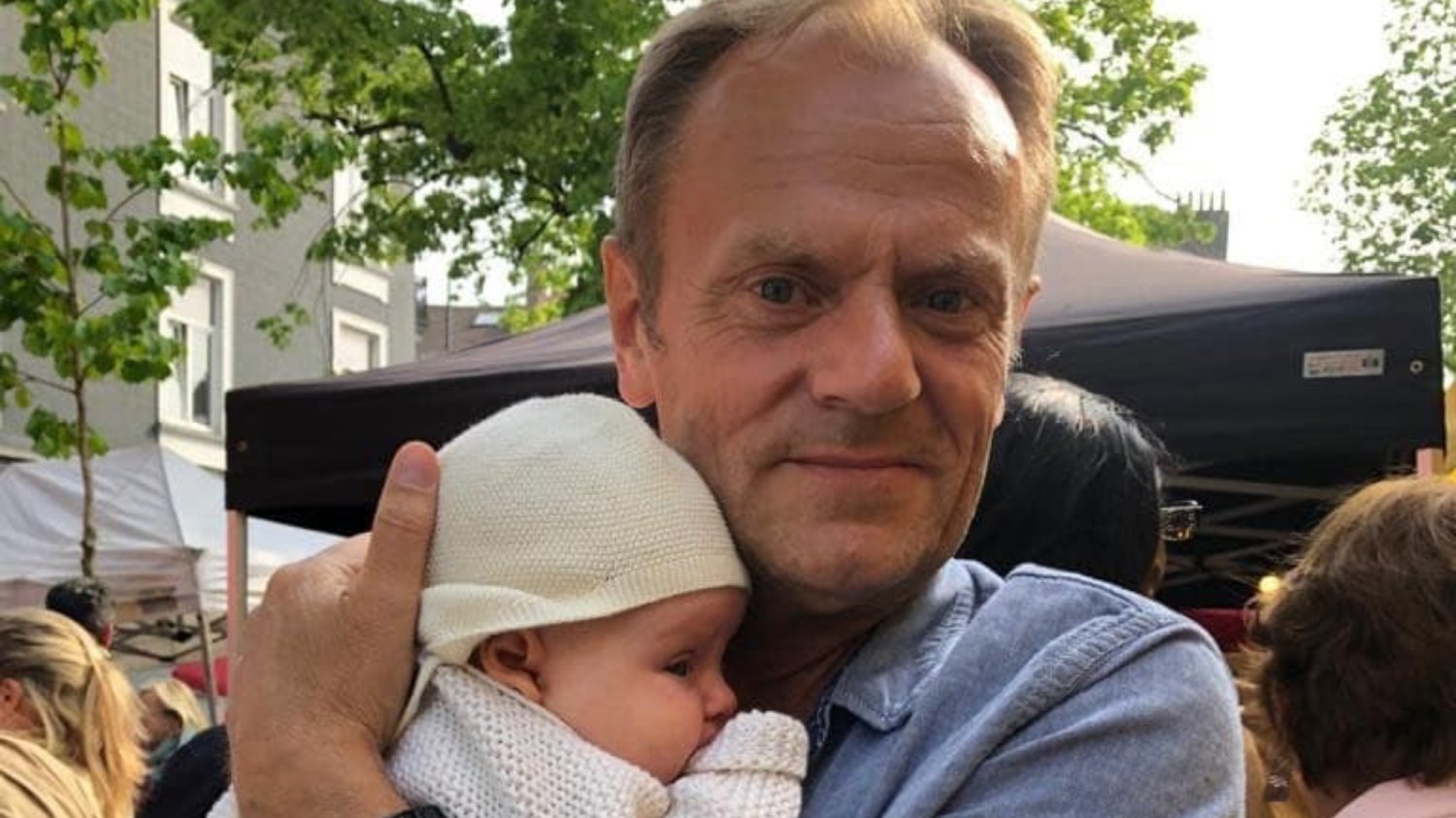 Lider PO Donald Tusk po raz kolejny dodał zdjęcie z jednym z wnuków.