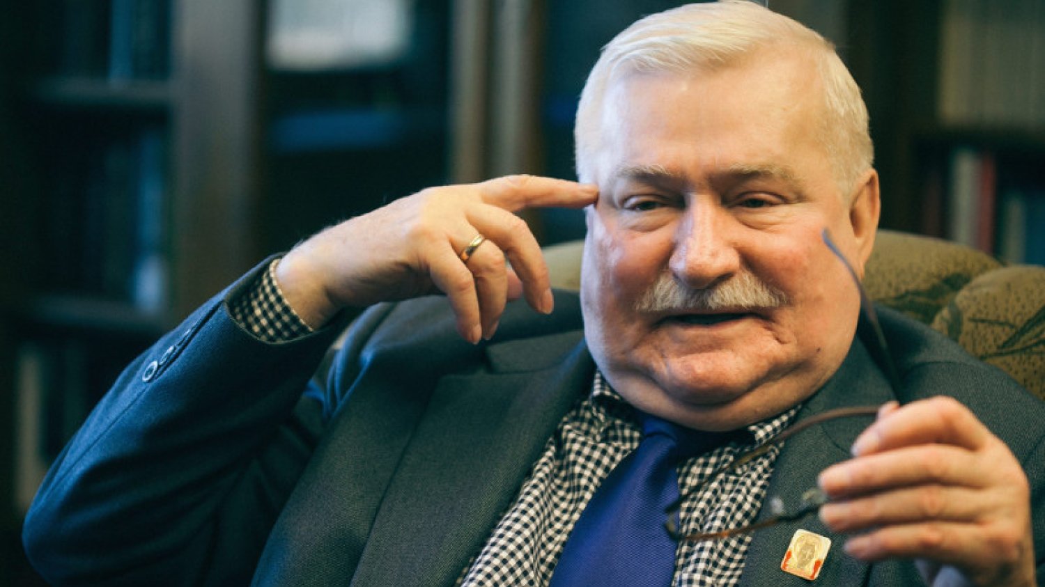 Duda i Kopacz nie podali sobie rąk. Wałęsa nawołuje: kultury, kultury; robotnik z robotnikiem by się przywitał