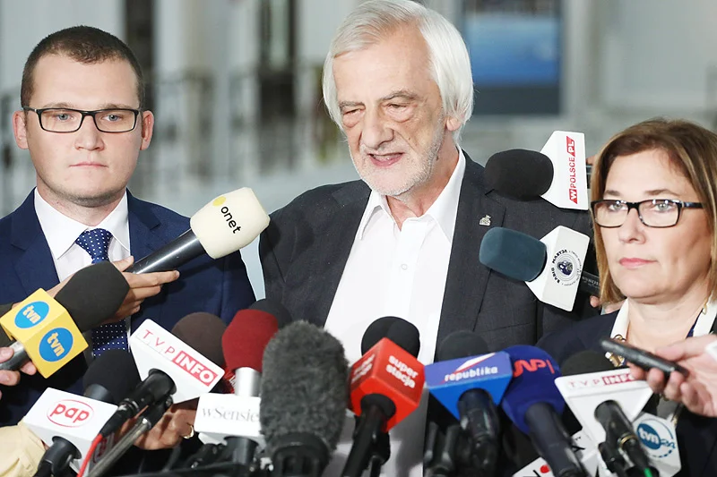 Beata Mazurek, Ryszard Terlecki i Paweł Szefernaker czwartkową konferencją pogrążyli PiS w sprawie afery wokół kampanii "Sprawiedliwe sądy".