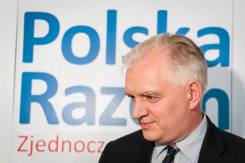 Jarosław Gowin mówi, że Polska mogłaby przyjąć kilka tysięcy uchodźców z Syrii, ale tylko nie-muzułmanów.