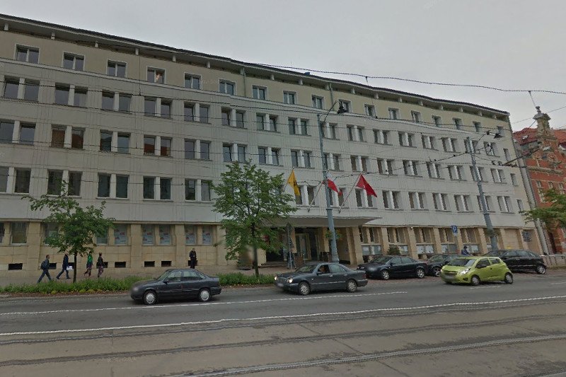 Rafał Sawicz podobno pracuje w urzędzie miejskim w Gdańsku.