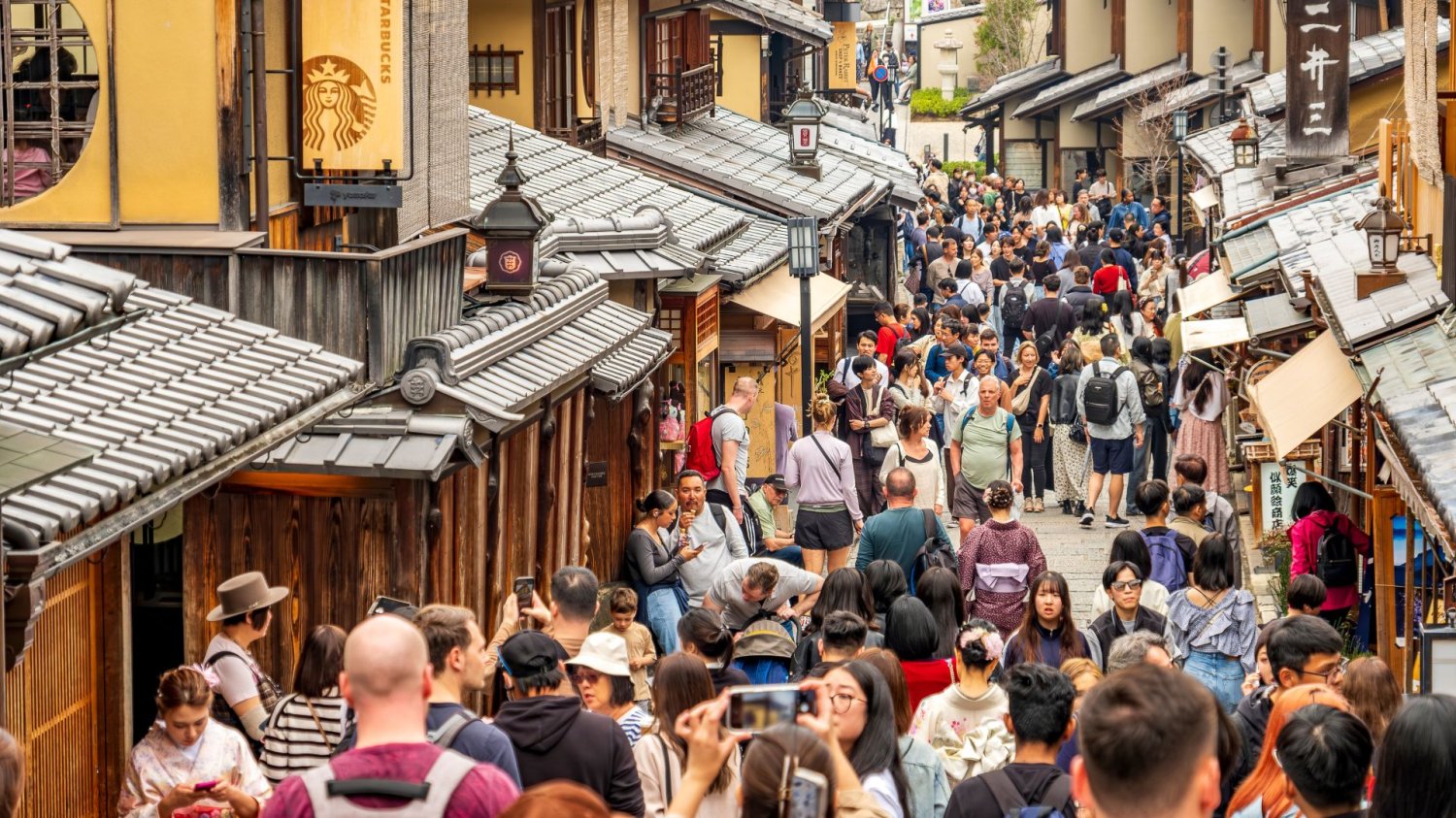 Japonia z wyższą opłatą dla turystów Japonia podniosła wysokość podatku dla turystów