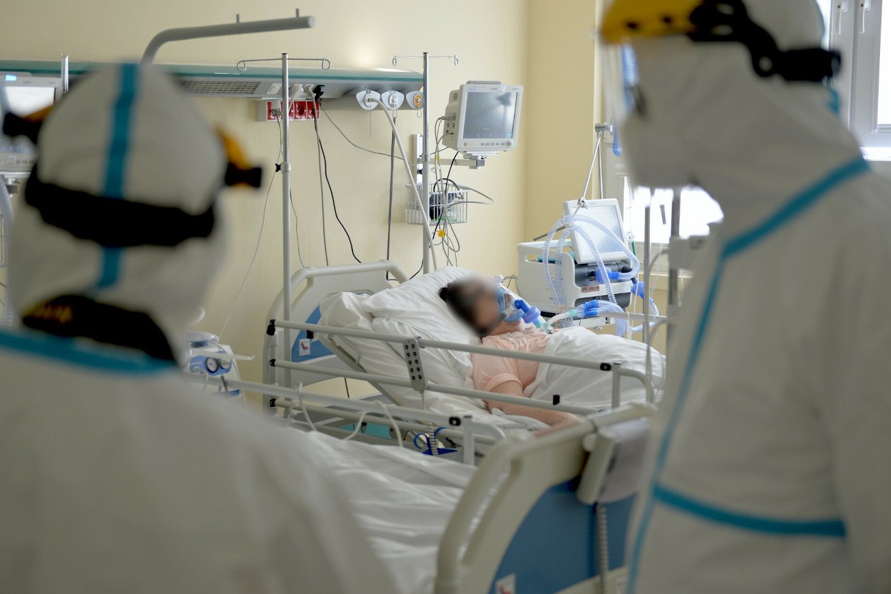 Ile zakażeń koronawirusem 24 września? Znamy nowy raport MZ o COVID-19.