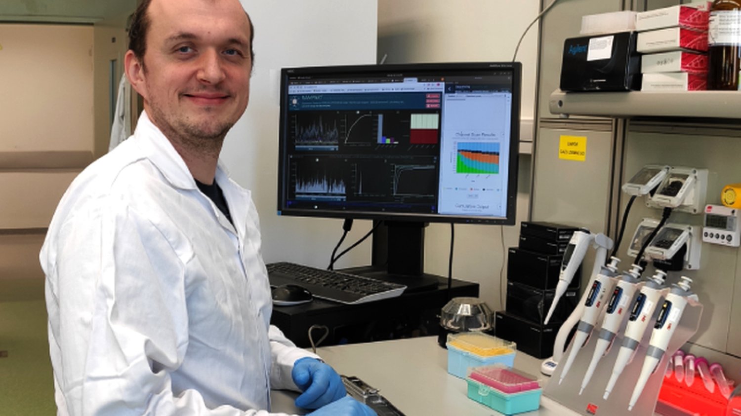 Dr Łukasz Rębalski pomoże w globalnej walce z covid-19.