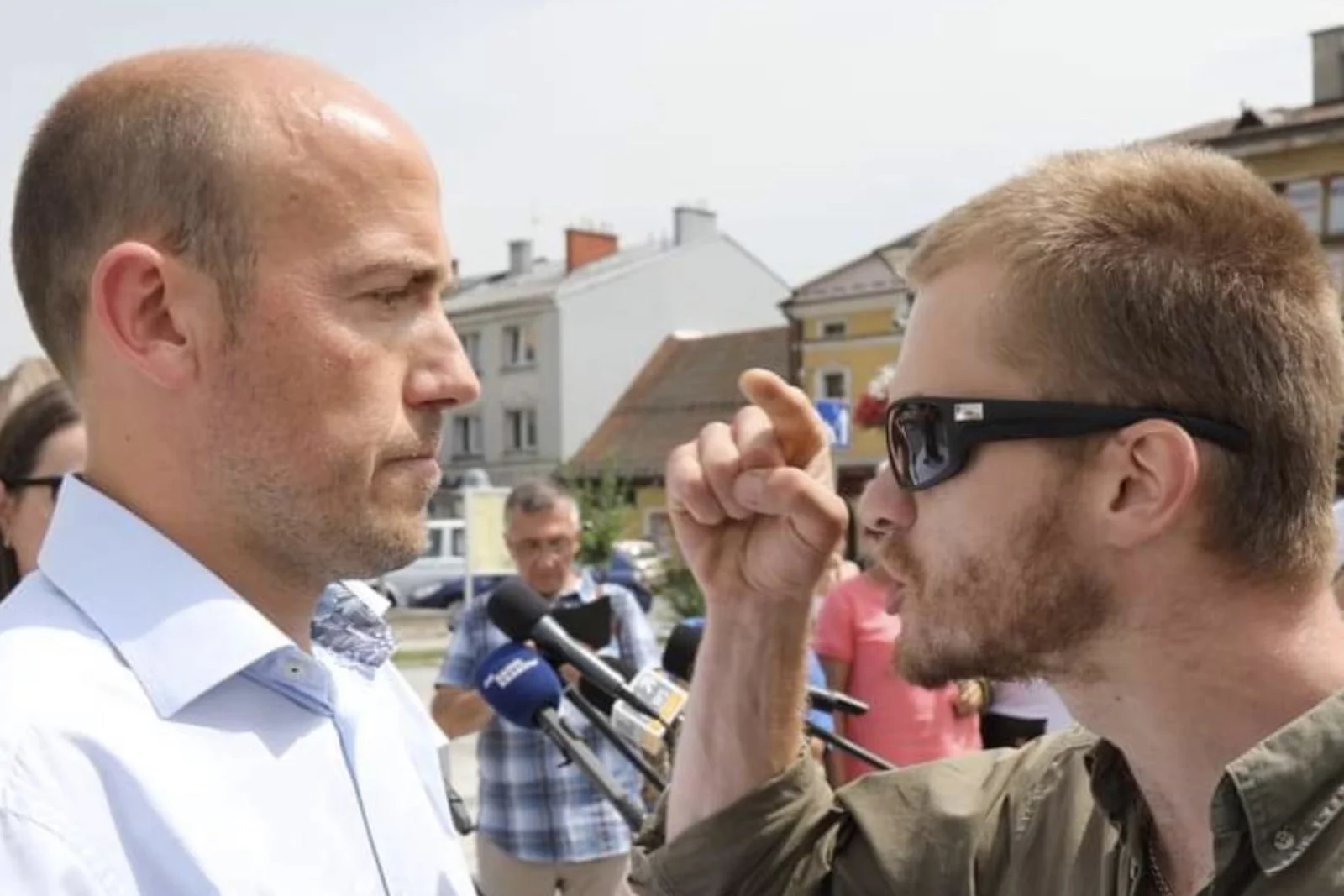 W Nowym Targu agresywny mężczyzna groził Borysowi Budce. W Nowym Targu agresywny mężczyzna groził Borysowi Budce