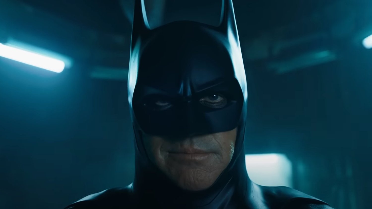 the flash zwiastun ezra miller batman michael keaton premiera the flash zwiastun ezra miller batman michael keaton premiera trailer super bowl