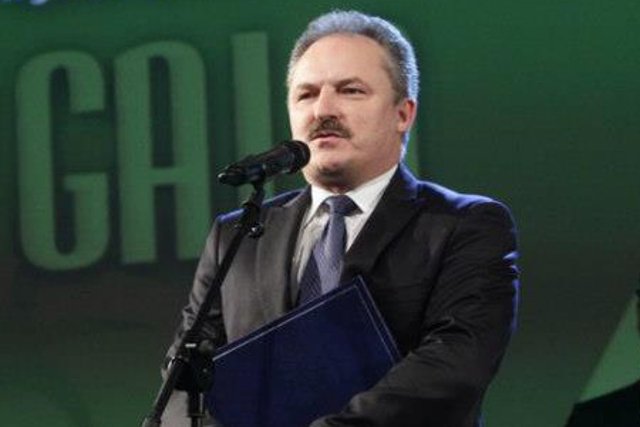 Marek Jakubiak podkreśla, że "pozostaje wierny swoim przekonaniom"