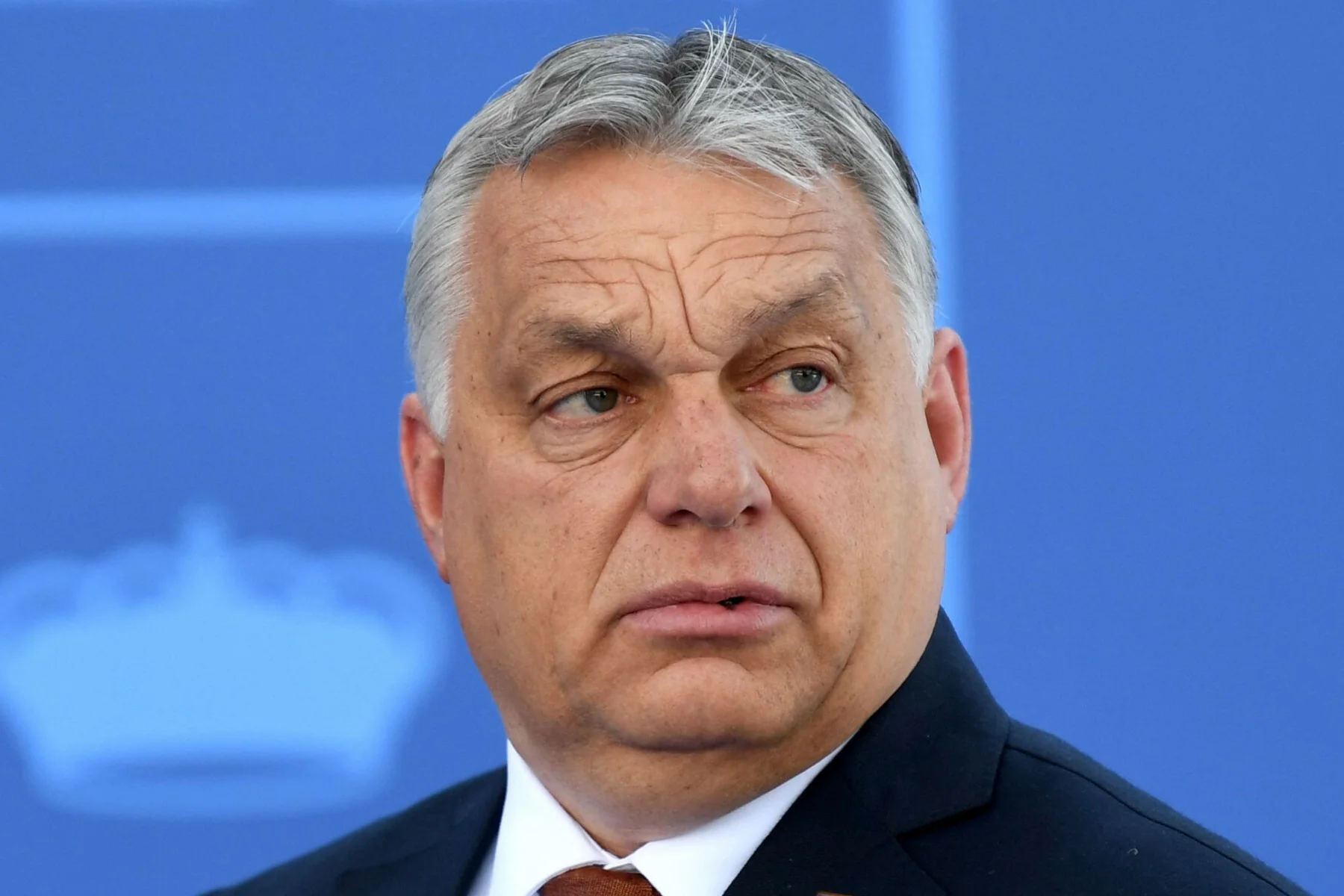 Premier Węgier znów krytykuje sankcje wobec Rosji.