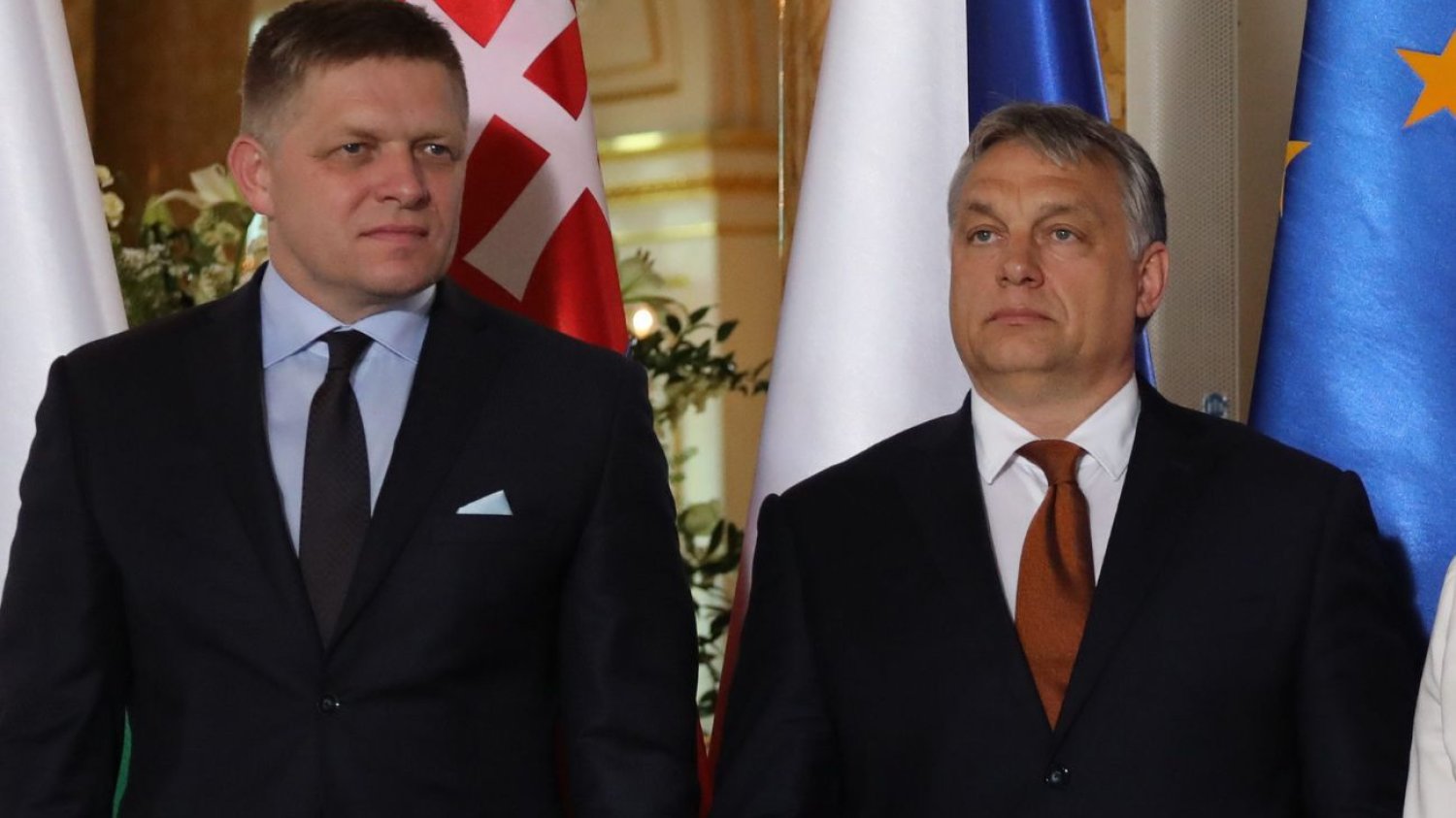 Robert Fico jak Viktor Orban. Dlatego blokował sankcje UE. Robert Fico jak Viktor Orban. Dlaczego blokował sankcje UE?