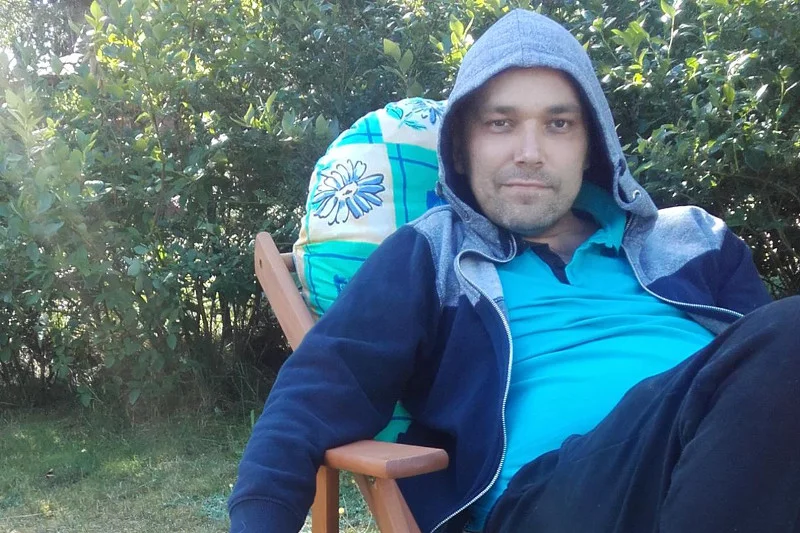 Tomasz Kalita tak jak inni chorzy cierpiący na nowotwór czeka na zalegalizowanie medycznej marihuany przez posłów.