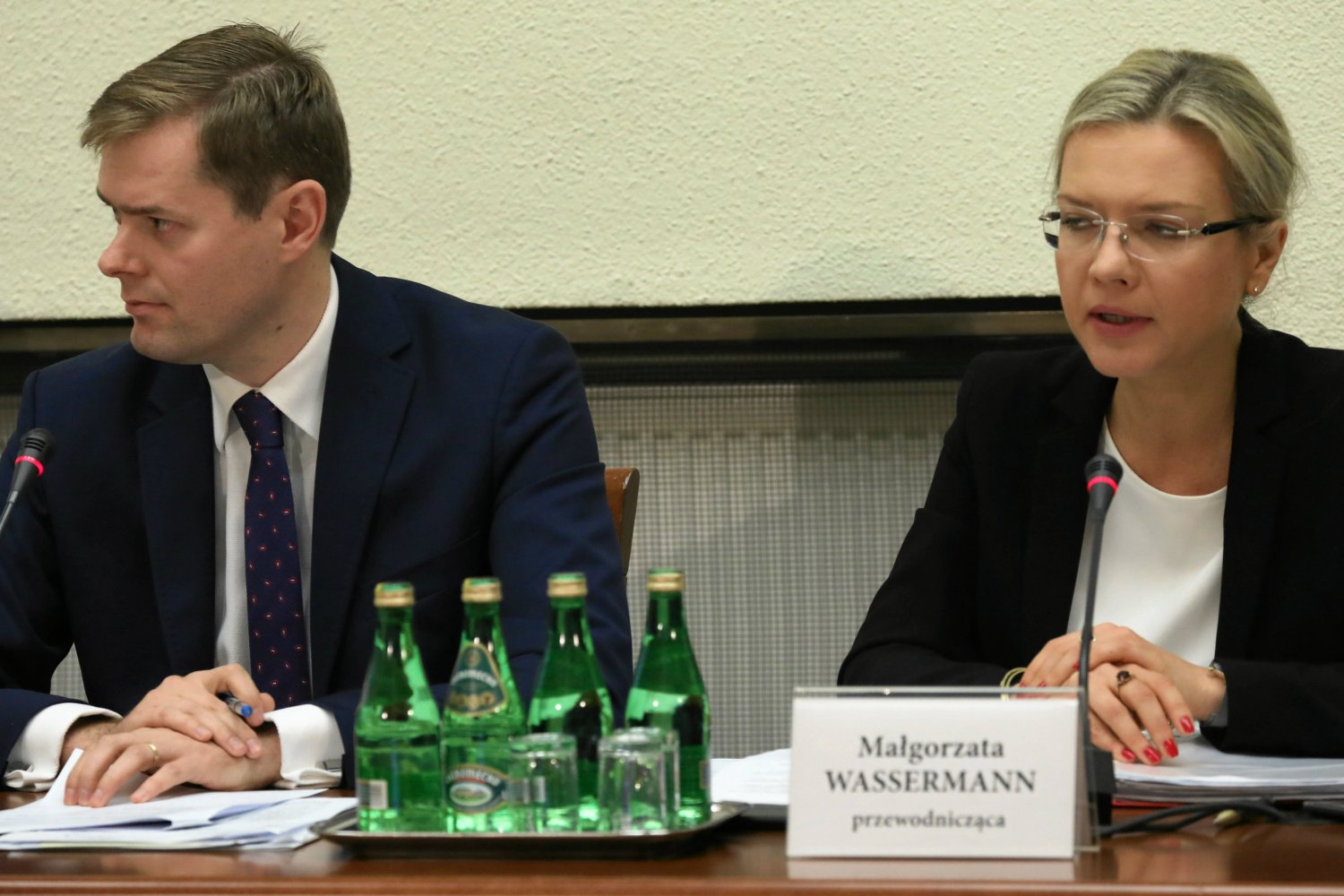 Doszło do kuriozalnego zachowania ze strony wiceprzewodniczącego komisji Amber Gold Jarosława Krajewskiego.