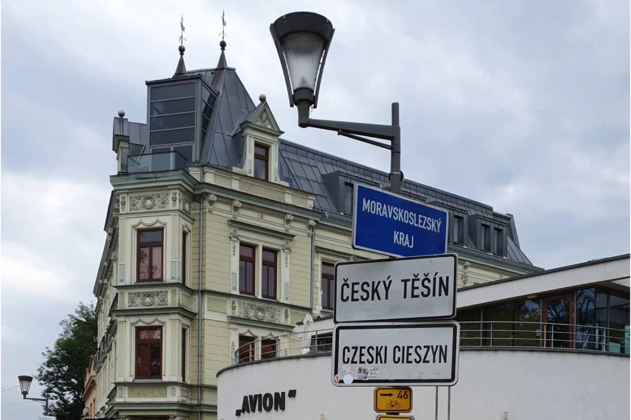 Wjazd do czeskiego Cieszyna na Moście Przyjaźni