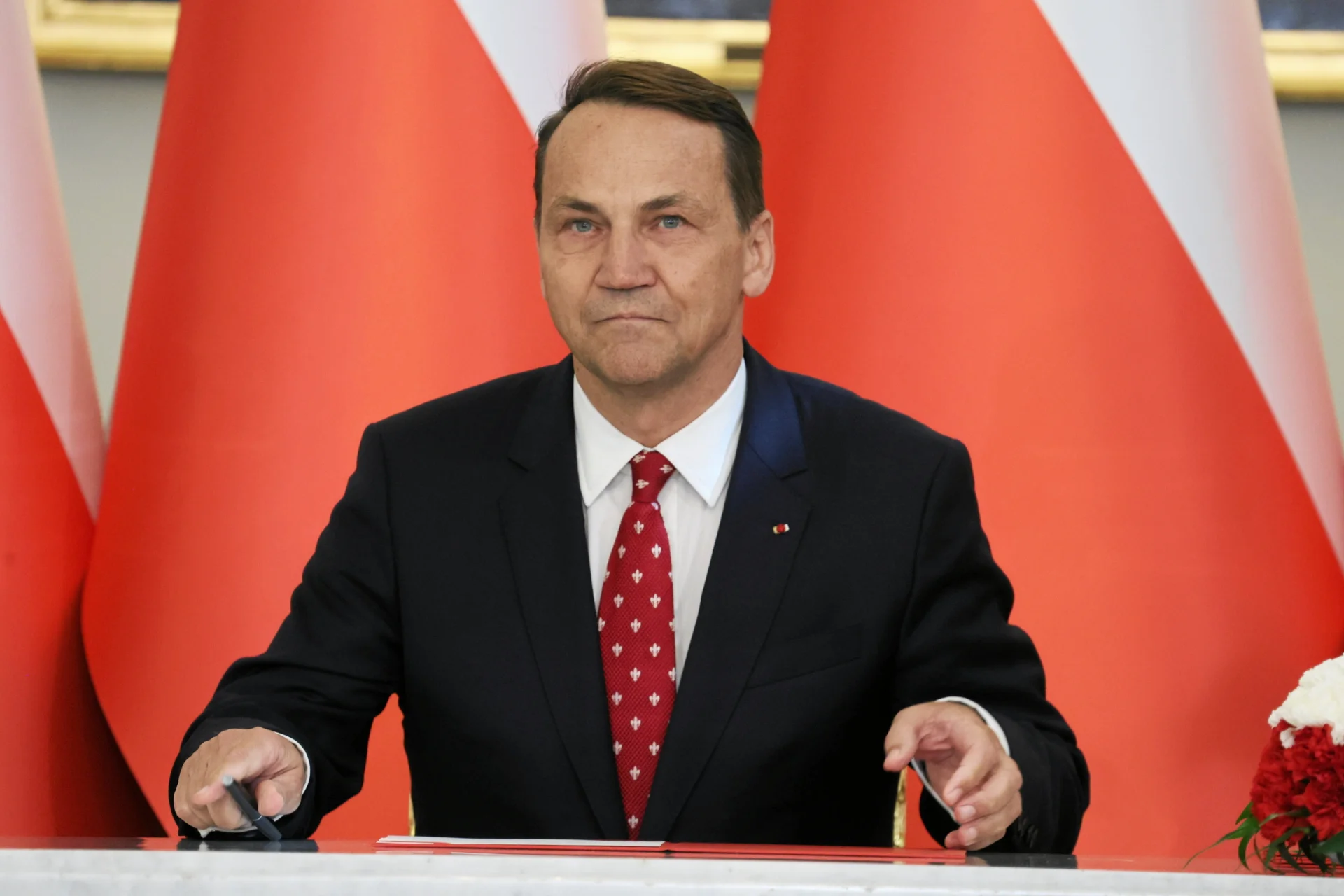 Sikorski już po rozmowach ws. Ukrainy. Szef MSZ ocenił spotkanie