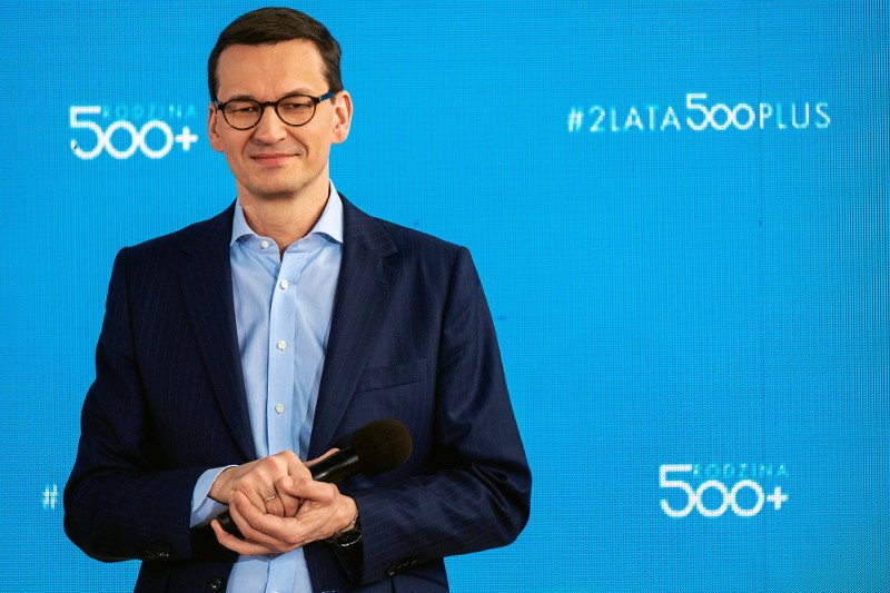 Wypłata 500+ na pierwsze dziecko ma ruszyć w wakacje.