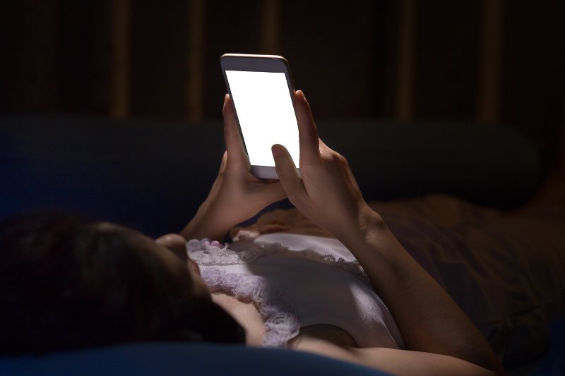 Koronasomnia to zaburzenia snu wywołane zakażeniem koronawisuem.