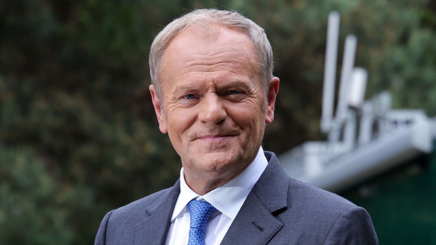 Donald Tusk zaskoczył nowym wpisem. Nagle zaczął dziękować Nawrockiemu Donald Tusk