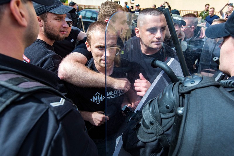 Podczas pierwszego na Podkarpaciu Marszu Równości doszło do starć z narodowcami.