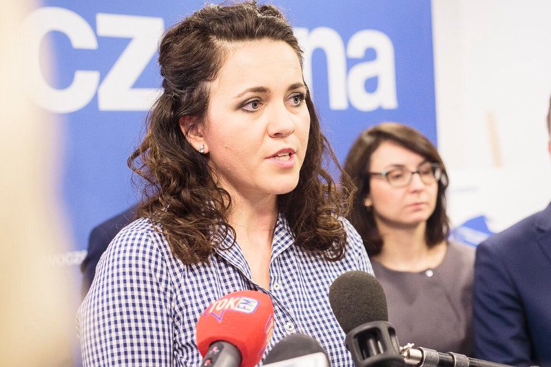 Kornelia Wróblewska znalazła się w środku partyjnego zamieszania.